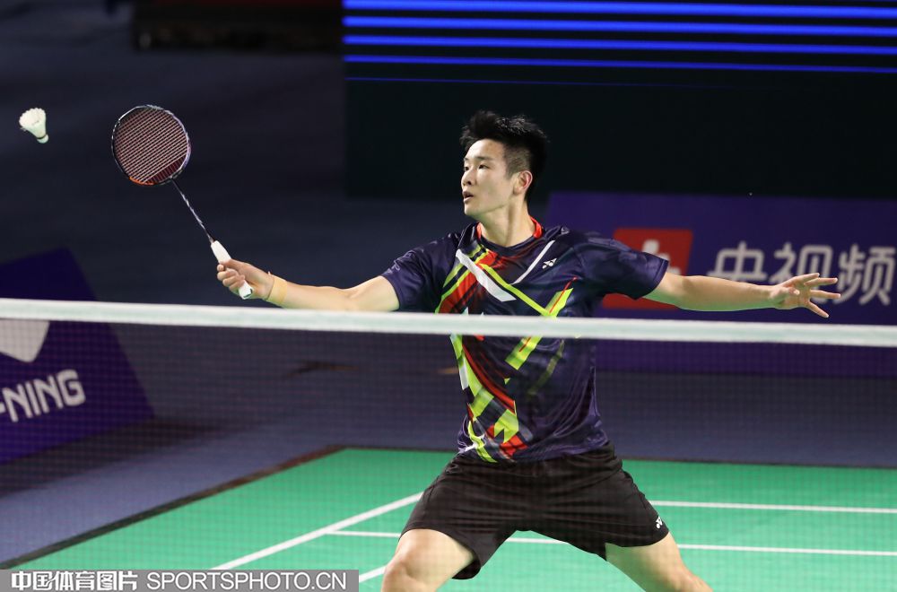 每个中国行的球星都来找大姚啊！媒体人晒阿隆-戈登和姚明的合照